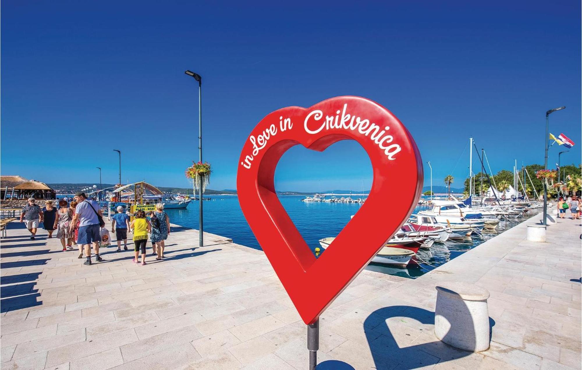 Cozy In With Wifi Apartamento Crikvenica