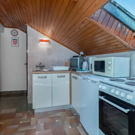 Cozy Apartment In Crikvenica With Wifi Exterior photo