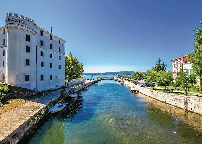 Cozy Apartment In Crikvenica With Wifi