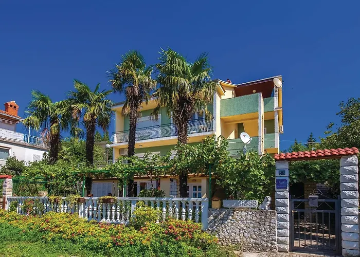 Cozy Apartment In Crikvenica With Wifi